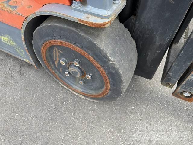 Toyota 7FBEU18 Būvniecība- Citi
