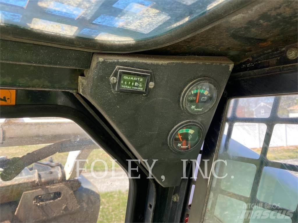 Bobcat 463 Lietoti riteņu kompaktiekrāvēji