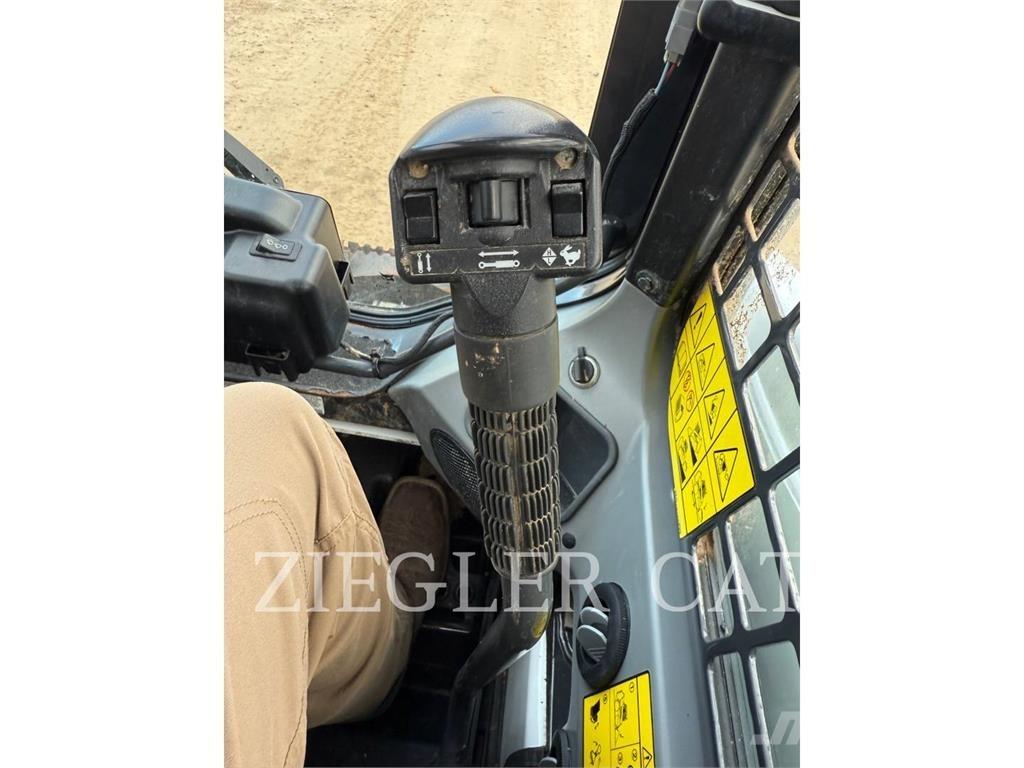 Bobcat S 450 Lietoti riteņu kompaktiekrāvēji