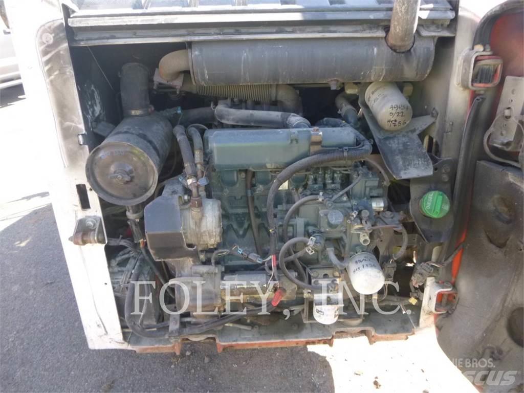 Bobcat S185 Lietoti riteņu kompaktiekrāvēji