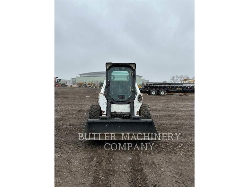 Bobcat S750 Lietoti riteņu kompaktiekrāvēji