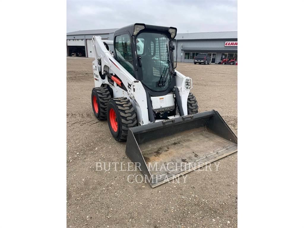 Bobcat S750 Lietoti riteņu kompaktiekrāvēji