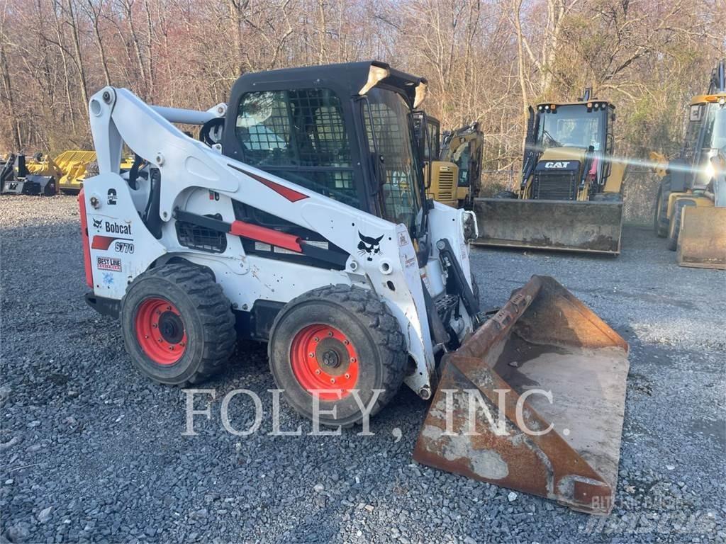 Bobcat S770 Lietoti riteņu kompaktiekrāvēji