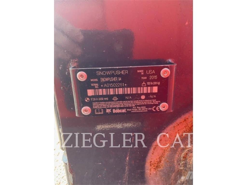 Bobcat SNOWPUSHER94 Sniega metēji