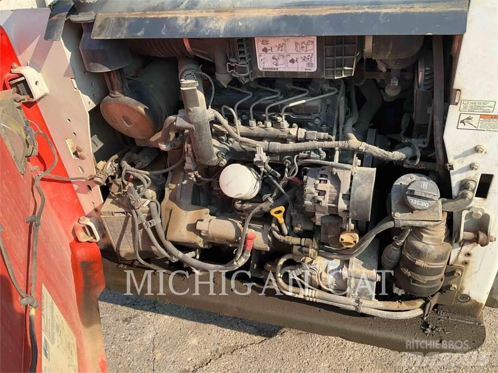 Bobcat T595 Lietoti riteņu kompaktiekrāvēji