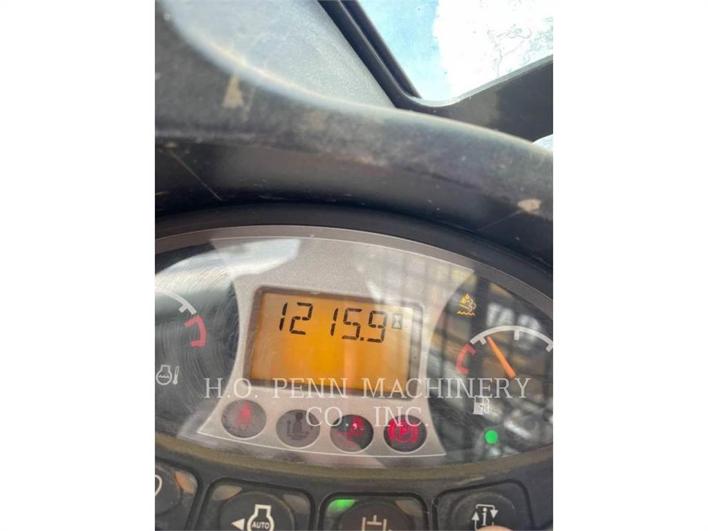 Bobcat T770 Lietoti riteņu kompaktiekrāvēji