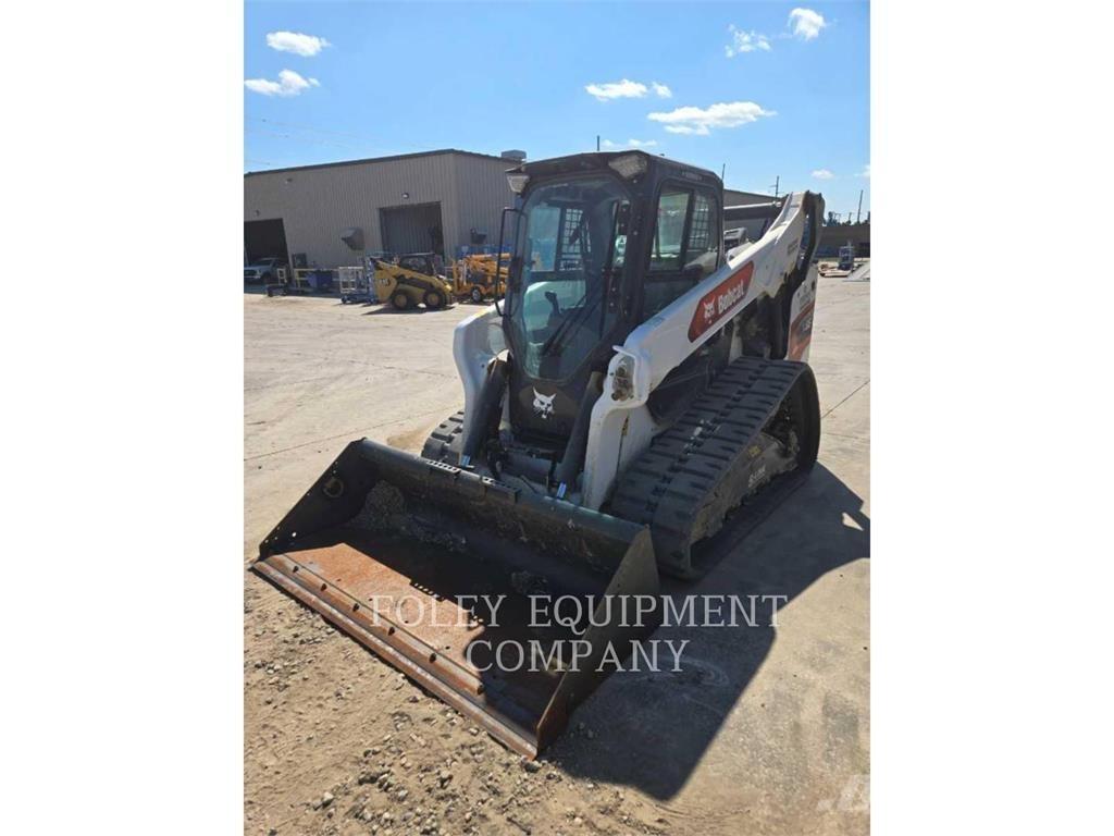 Bobcat T86 Lietoti riteņu kompaktiekrāvēji