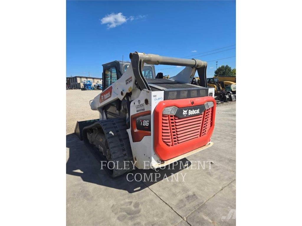 Bobcat T86 Lietoti riteņu kompaktiekrāvēji