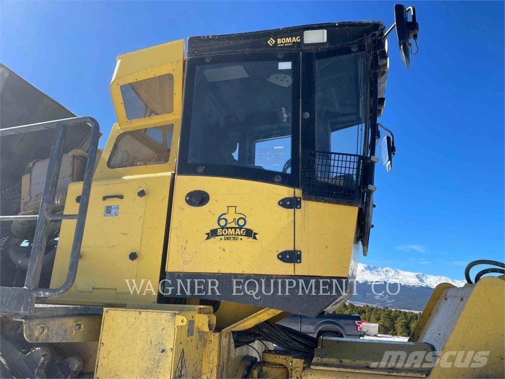 Bomag BC573RB-4 Augsnes blīvētāji