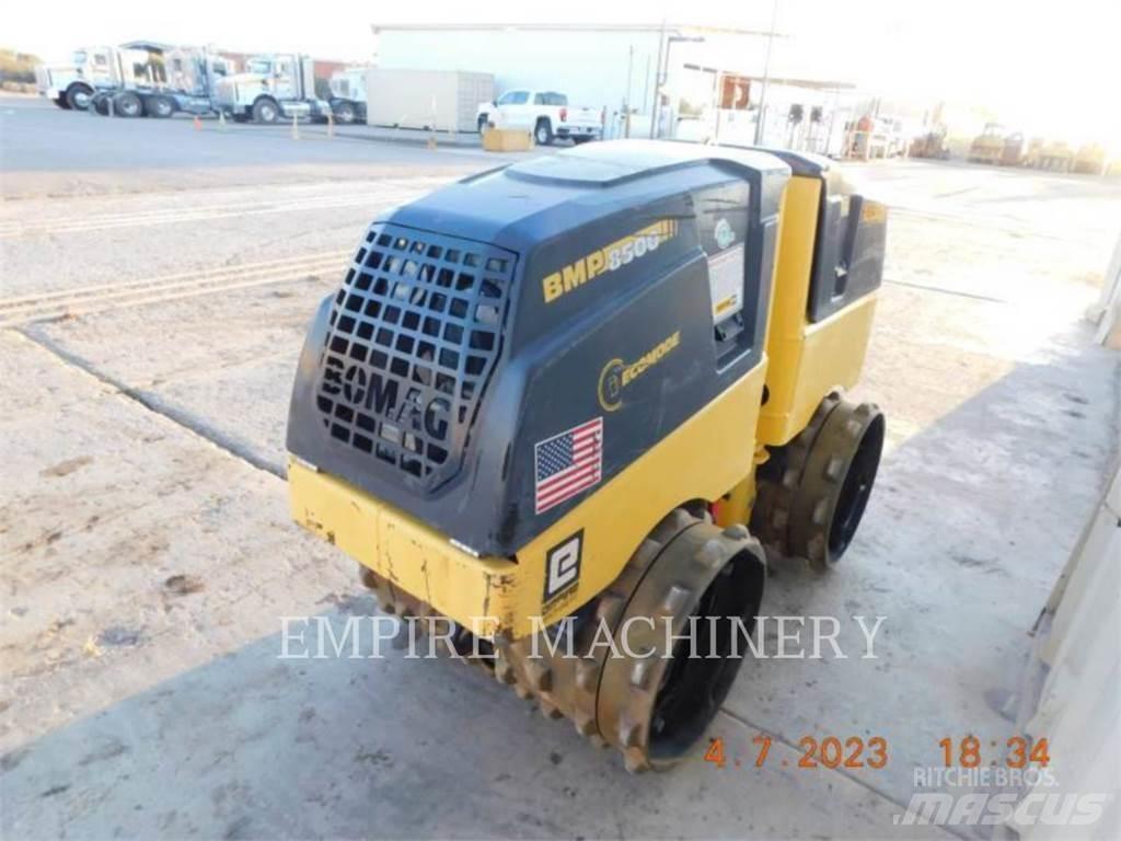 Bomag BMP8500 Iekrāvēji uz riteņiem
