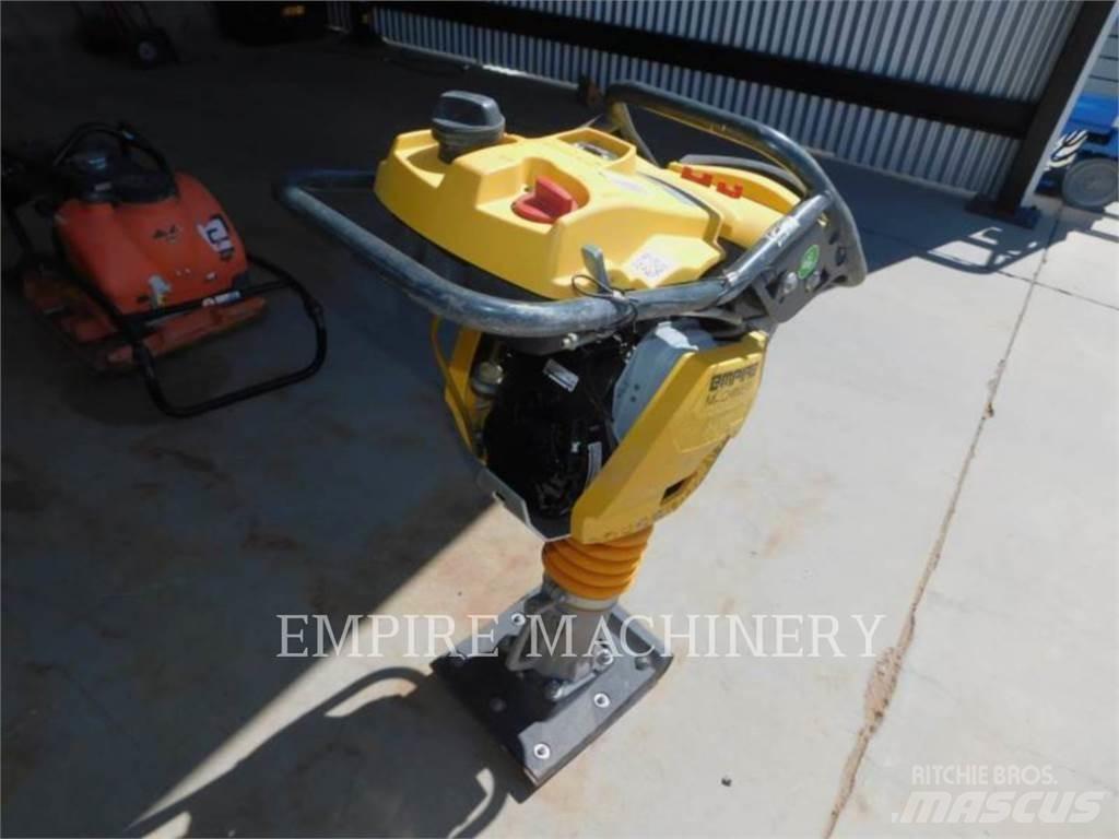 Bomag BT50 Iekrāvēji uz riteņiem