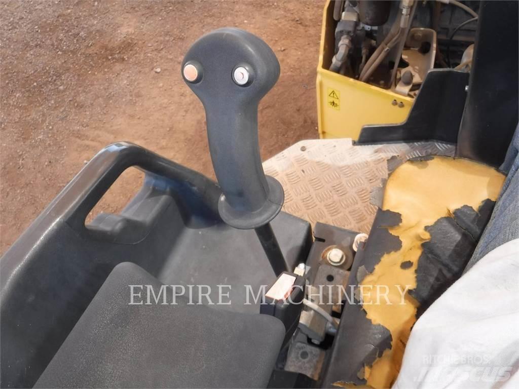 Bomag BW135 AD-5 Divvalču grunts veltņi