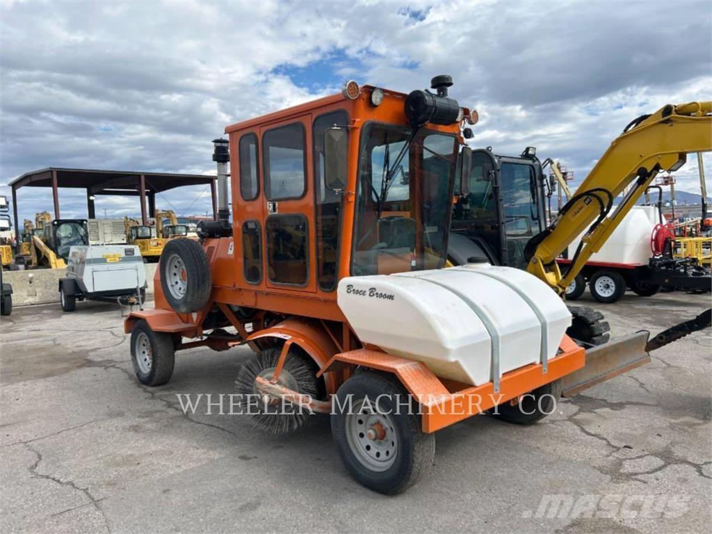 Broce BROOM 4 Ielu tīrīšanas mašīnas