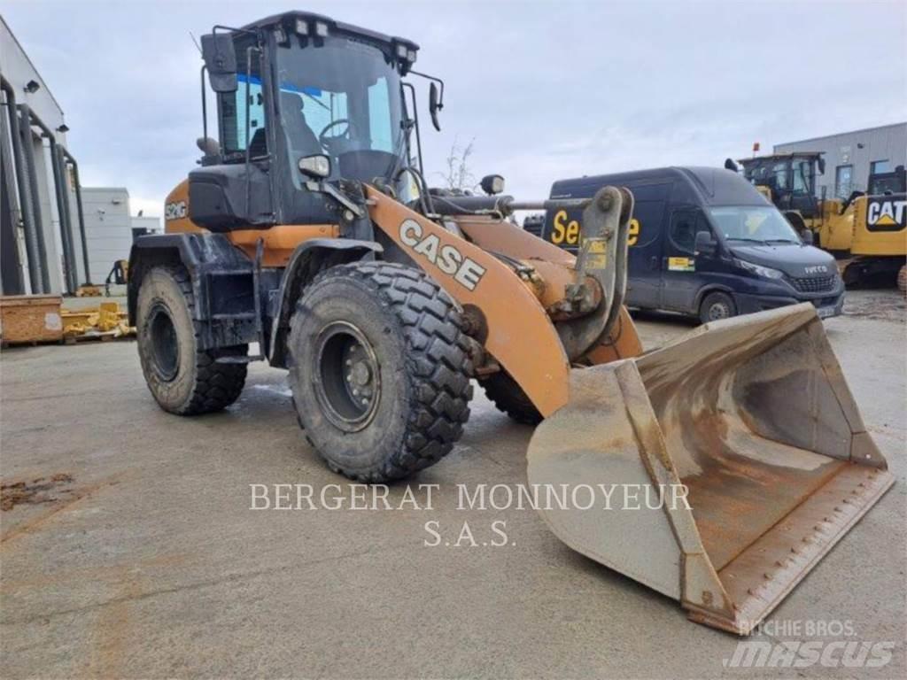 CASE 521 GXR Iekrāvēji uz riteņiem