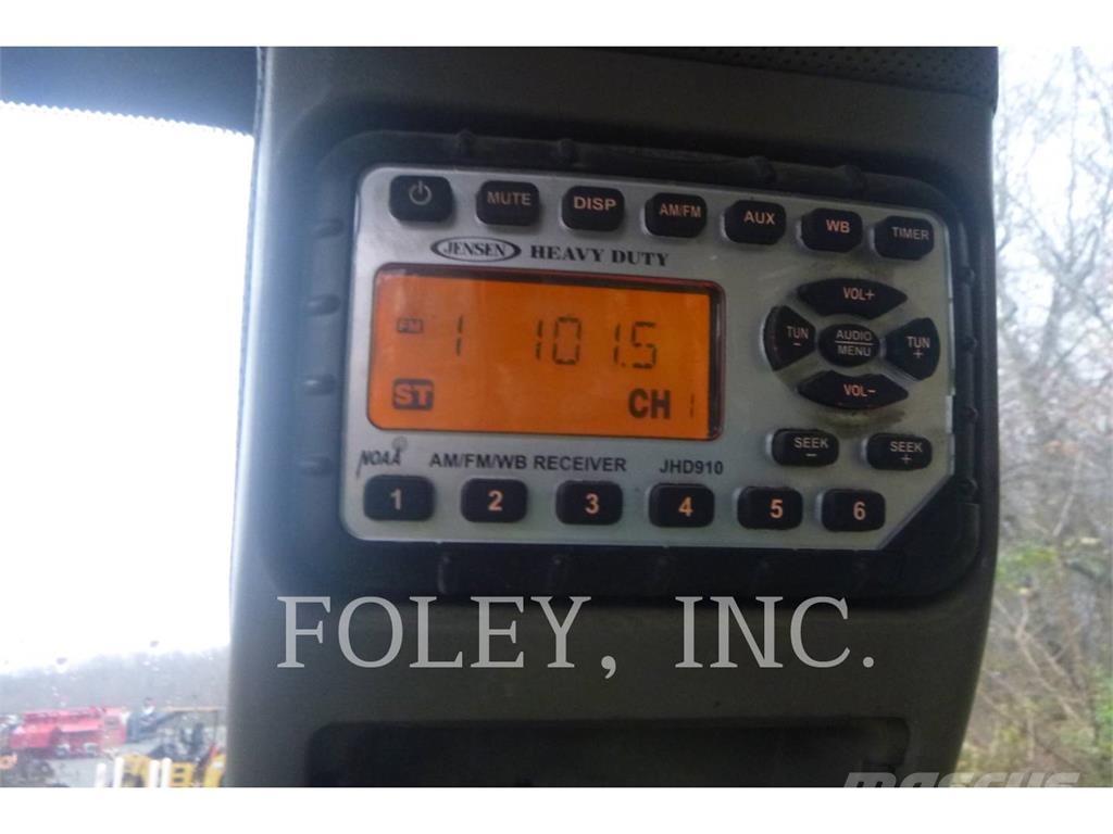 CASE 580SN Ekskavatori-iekrāvēji