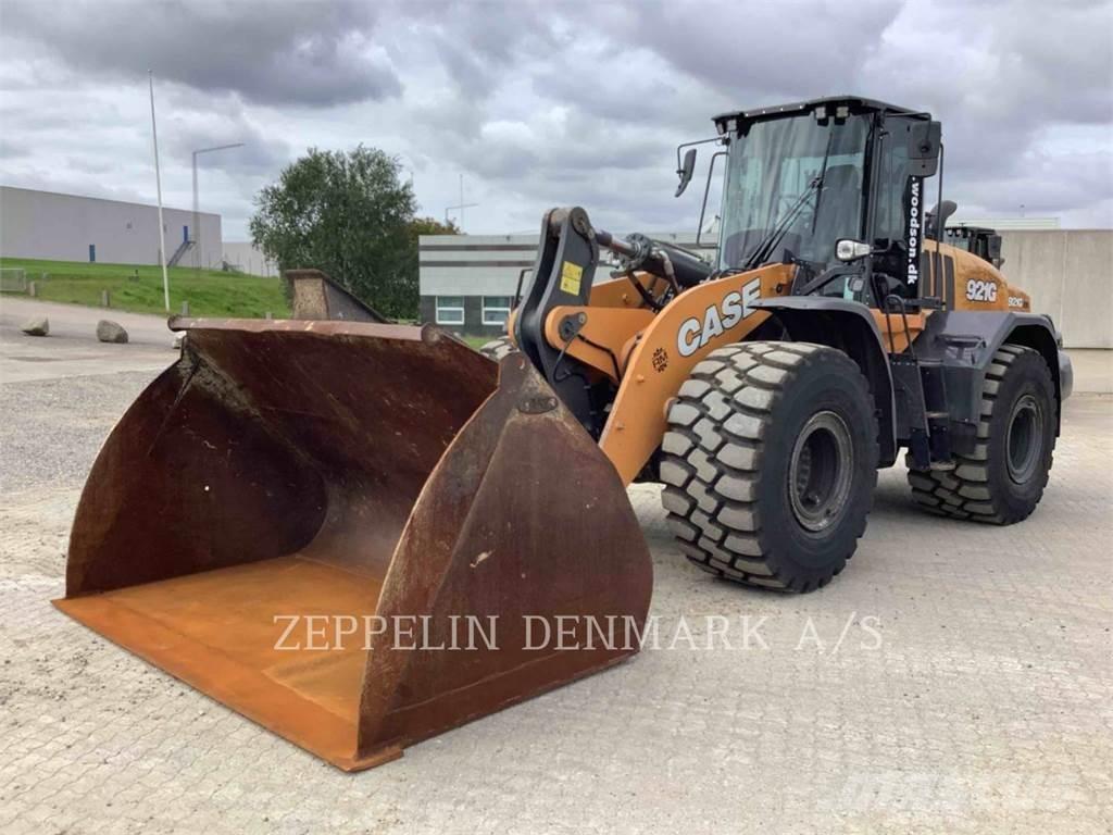 CASE 921G Iekrāvēji uz riteņiem