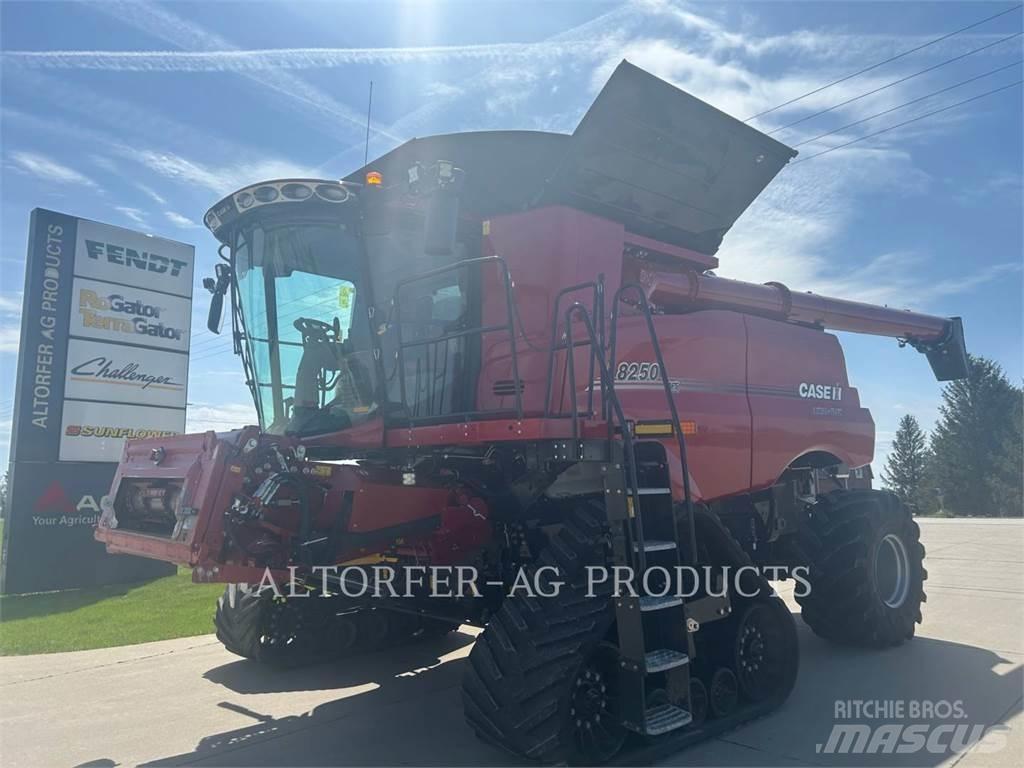 Case IH 8250 Ražas novākšanas kombaini