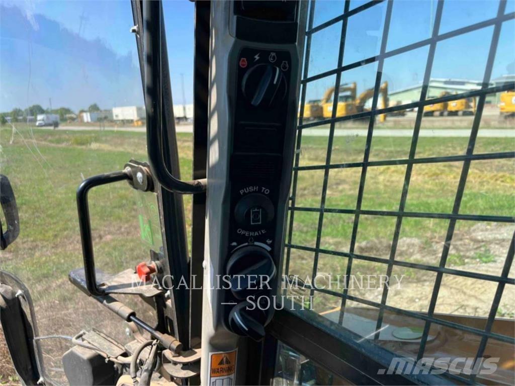 CASE TR340B Kāpurķēžu iekrāvēji