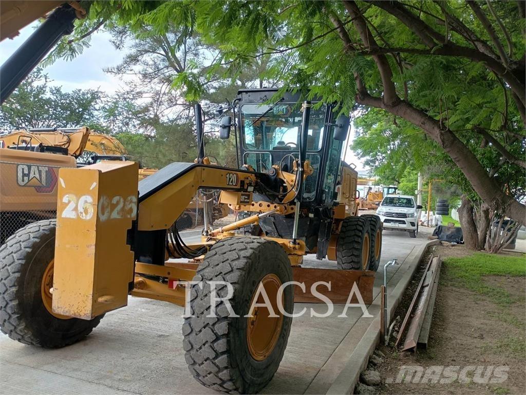 CAT 120 Greideri