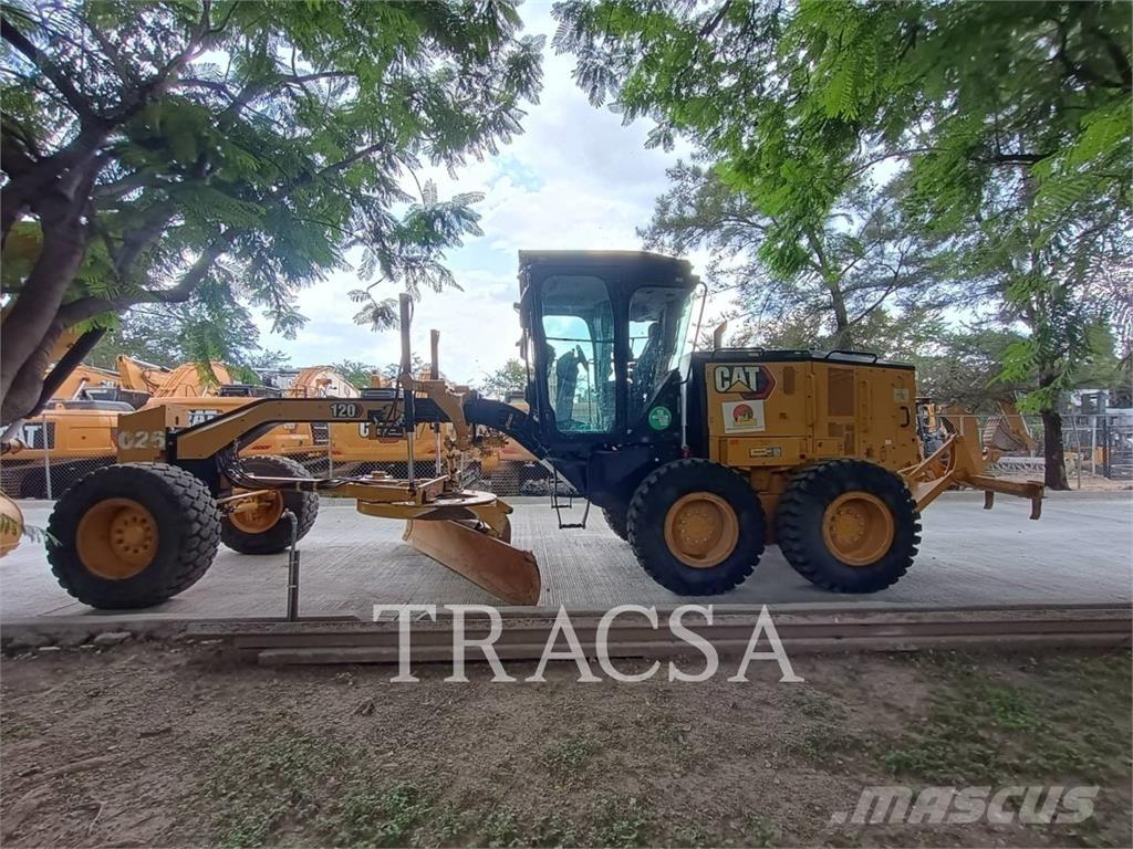CAT 120 Greideri