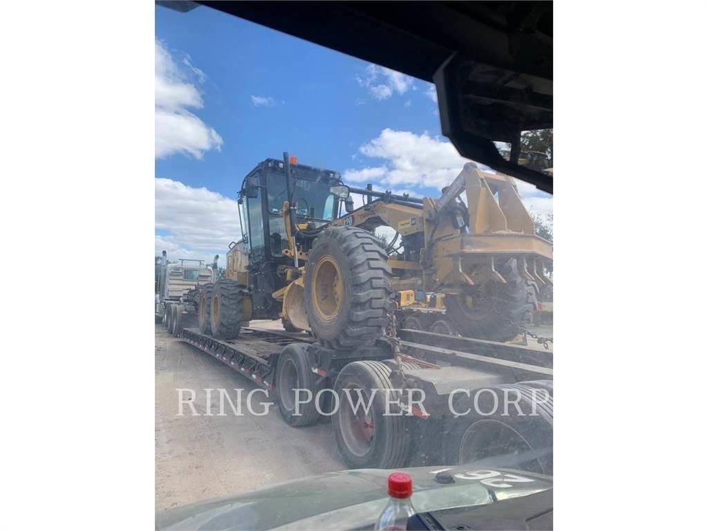 CAT 120 LVR Greideri