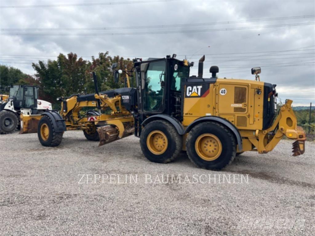CAT 120M Greideri