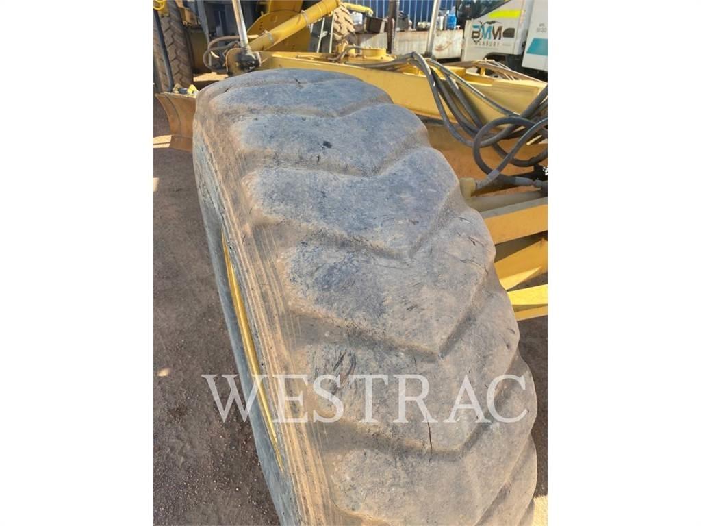 CAT 12M Greideri