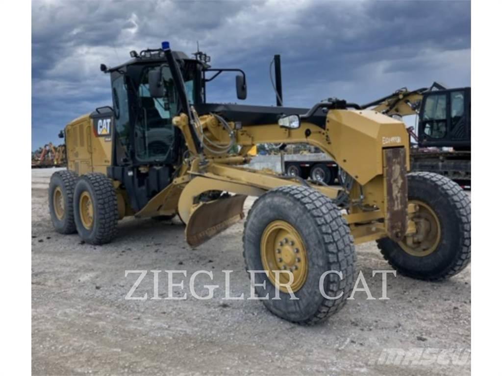 CAT 12M2 Greideri