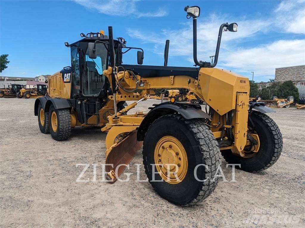 CAT 12M3AWD Greideri