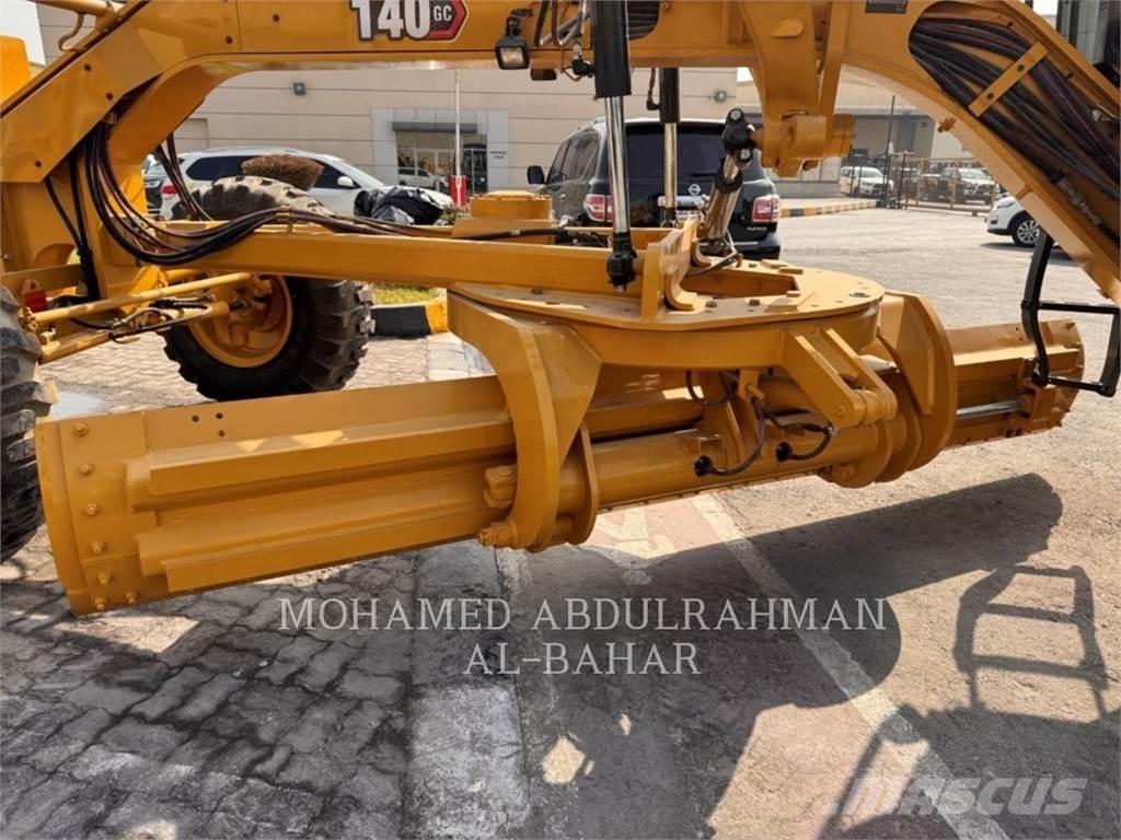 CAT 140 Greideri
