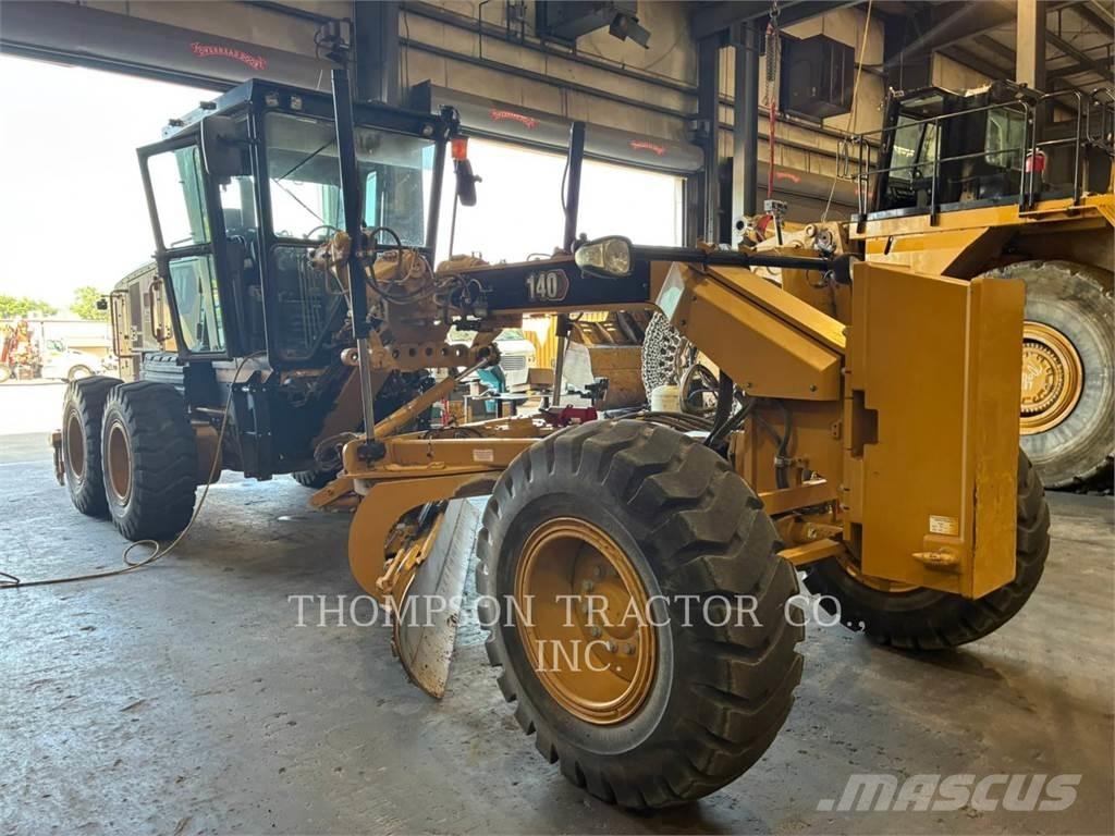 CAT 140 Greideri