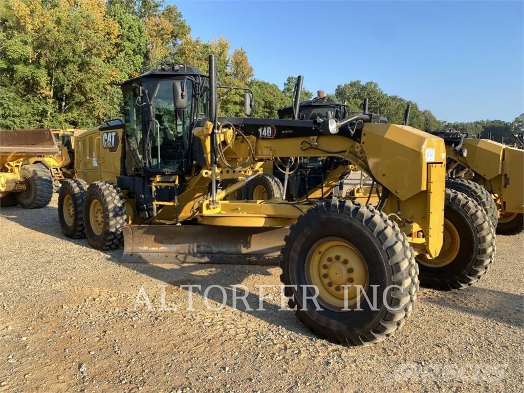 CAT 140 Greideri