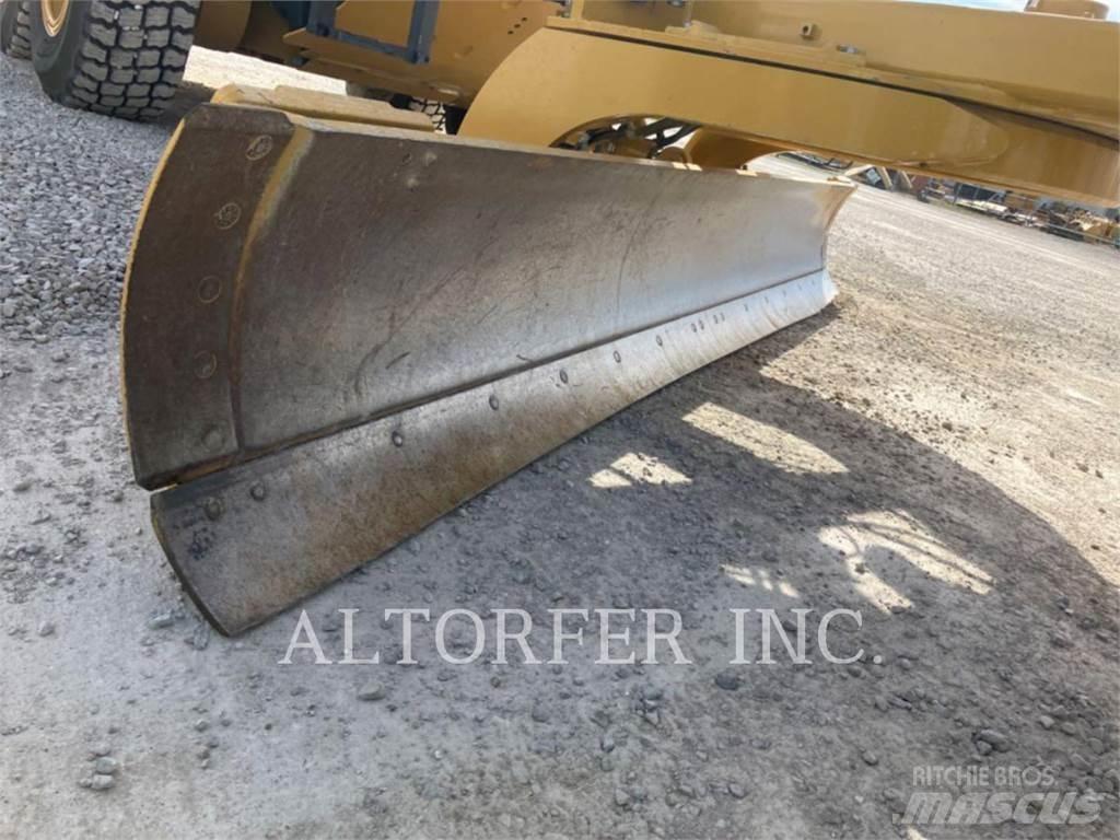 CAT 140-15AWD Greideri