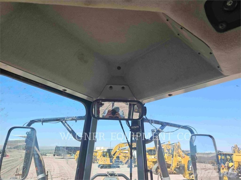 CAT 140M Greideri