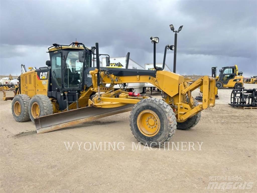 CAT 140M 2 Greideri