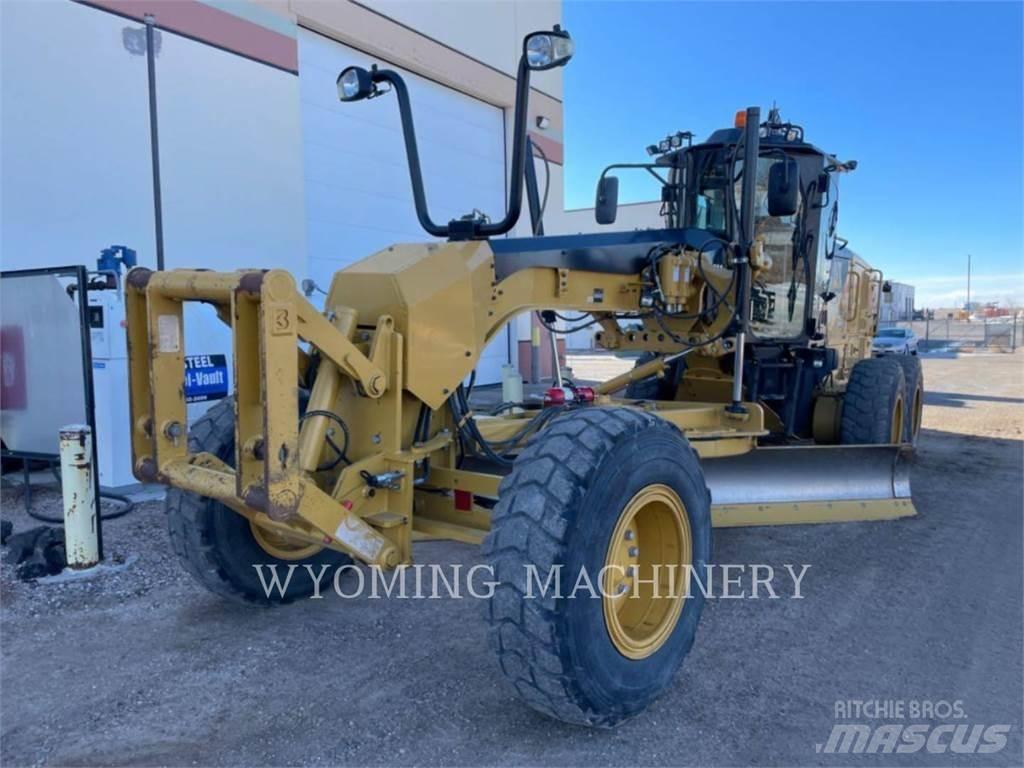 CAT 140M 2 Greideri