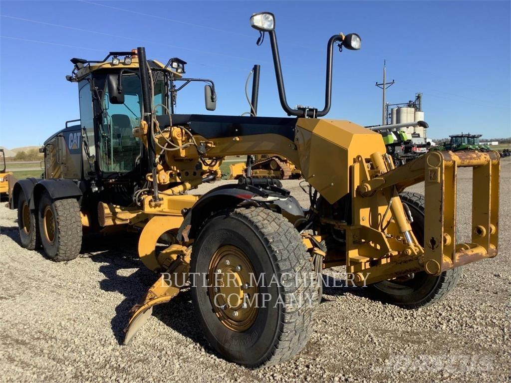 CAT 140M AWD Greideri