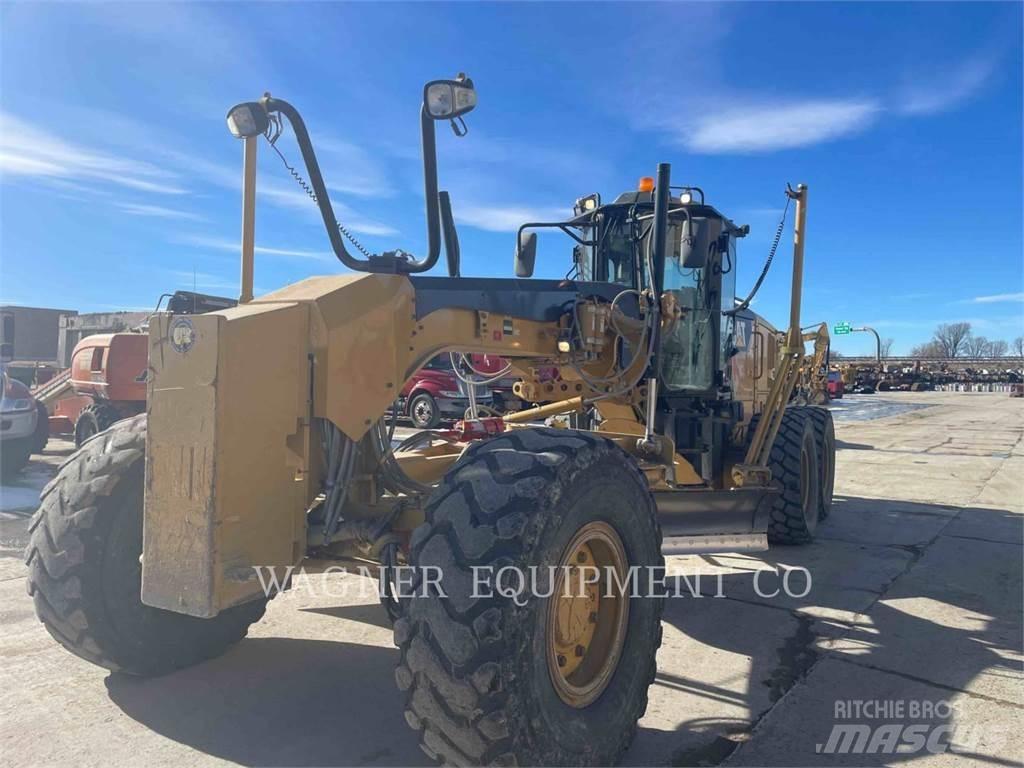 CAT 140M2 AWD Greideri