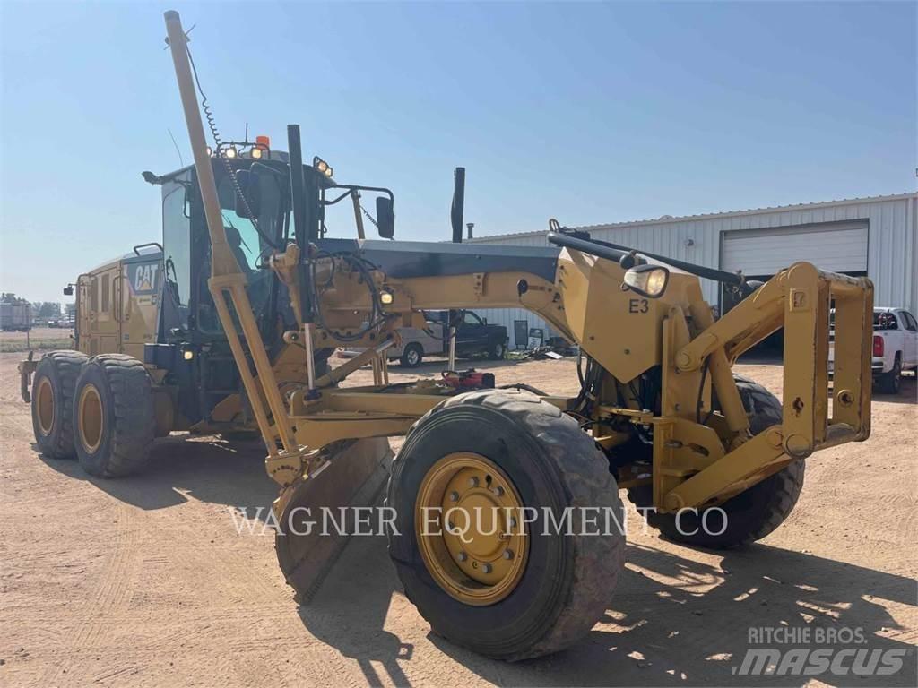 CAT 140M2 AWD Greideri