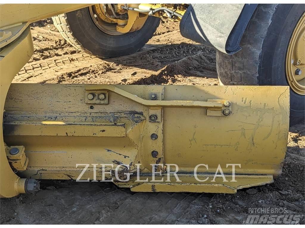 CAT 140M2AWD Greideri