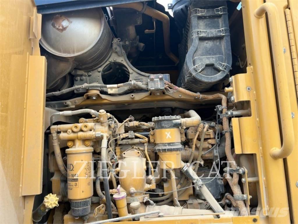 CAT 140M2AWD Greideri