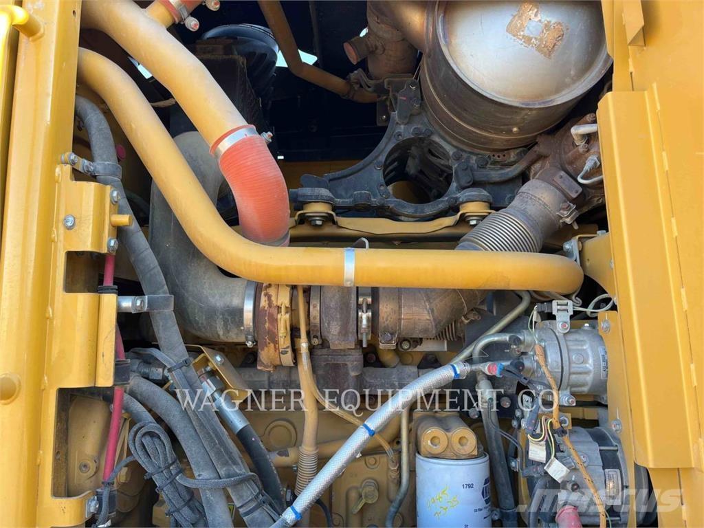 CAT 140M2AWD Greideri