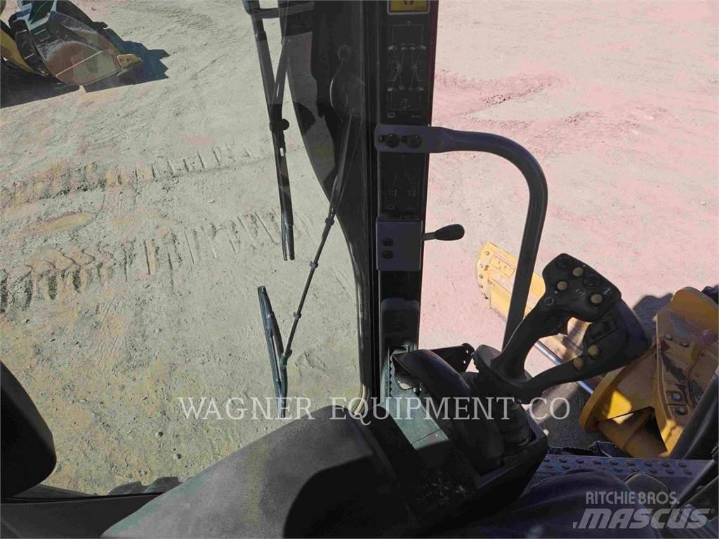 CAT 140M3 AWD Greideri