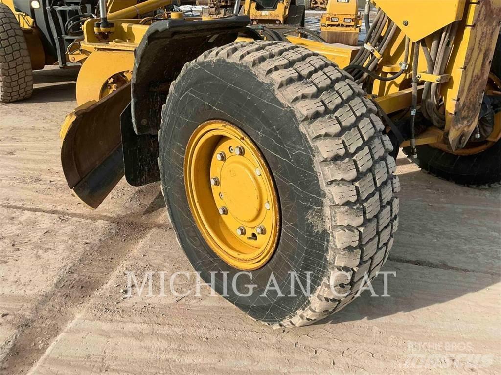CAT 140M3 AWD Greideri