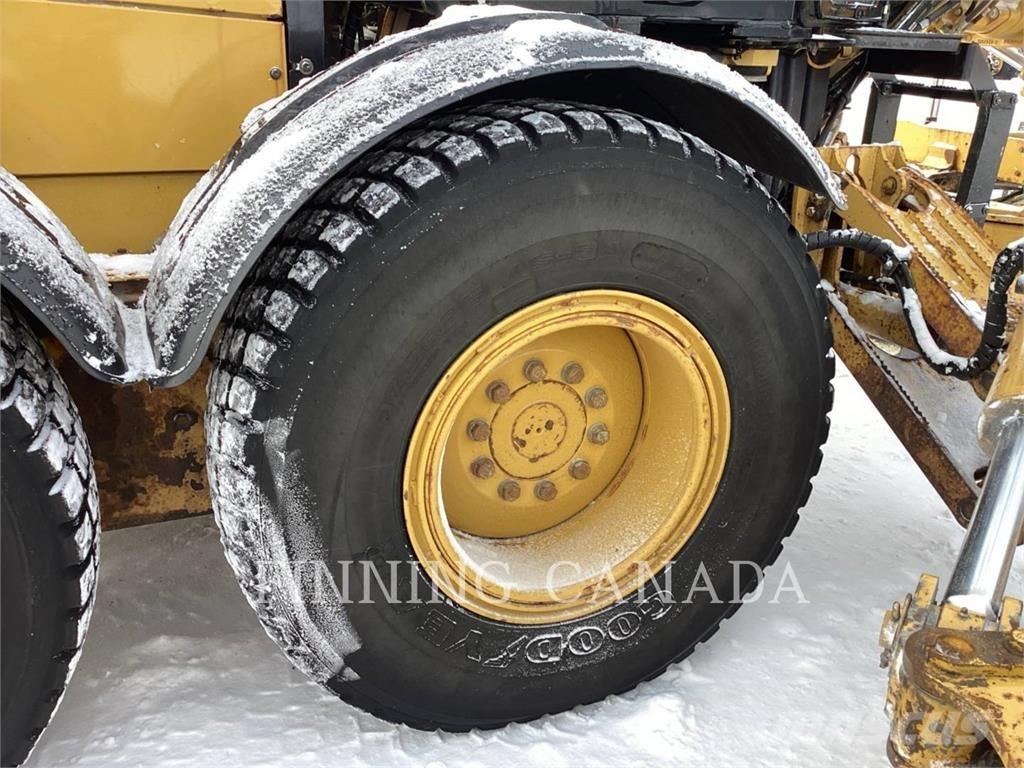 CAT 140M3 AWD Greideri