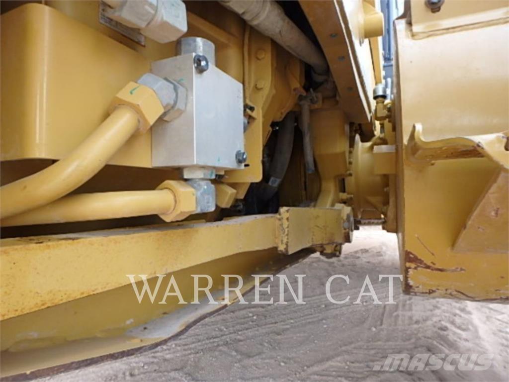 CAT 140M3 AWD Greideri