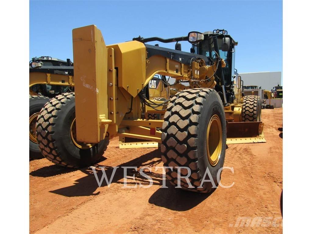 CAT 14M Greideri