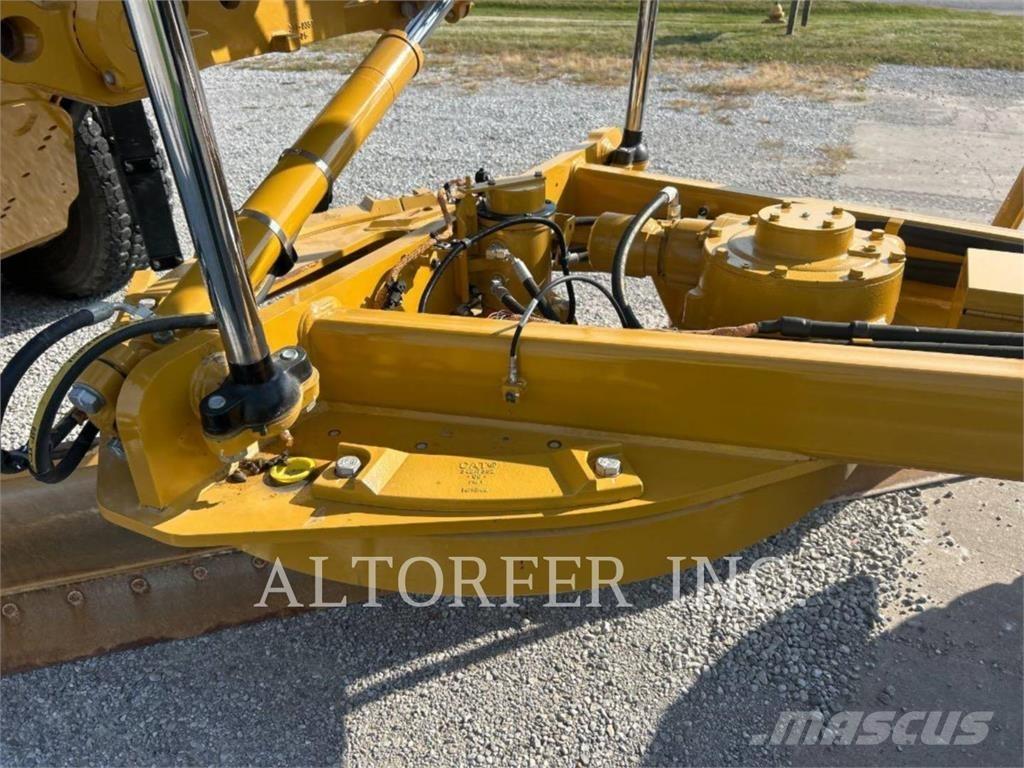 CAT 150-15AWD Greideri