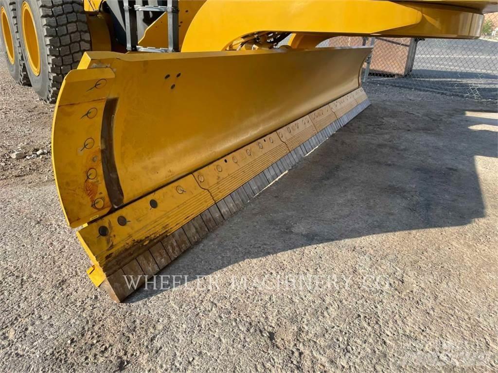 CAT 150 AWD Greideri