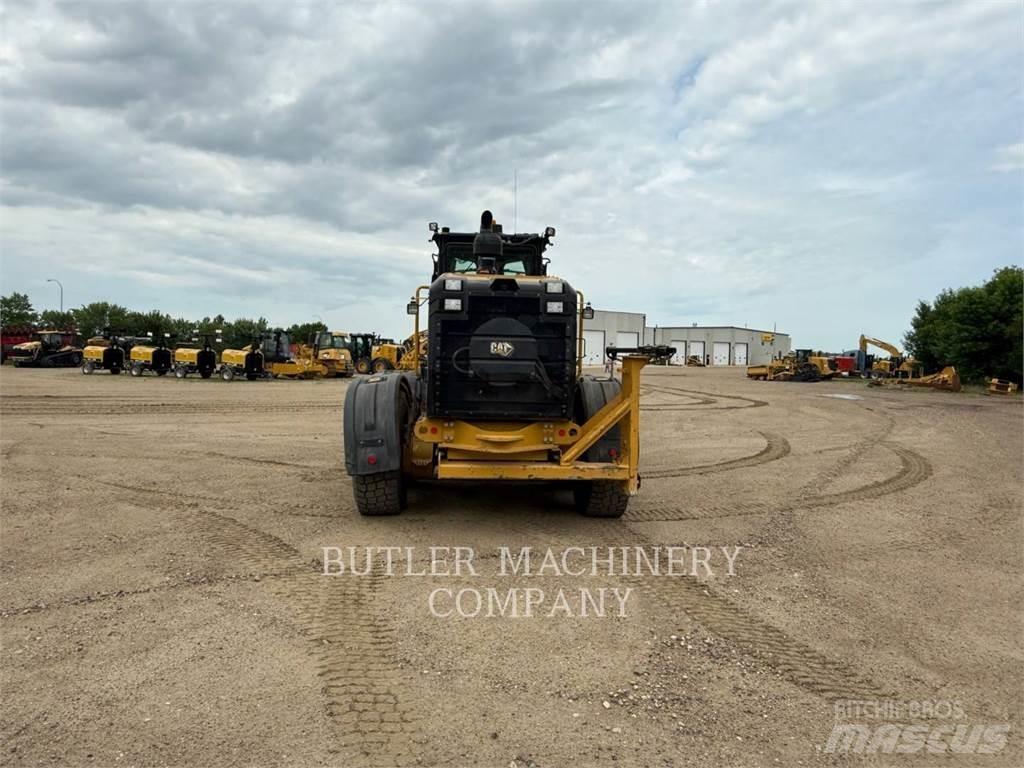 CAT 150 AWD Greideri